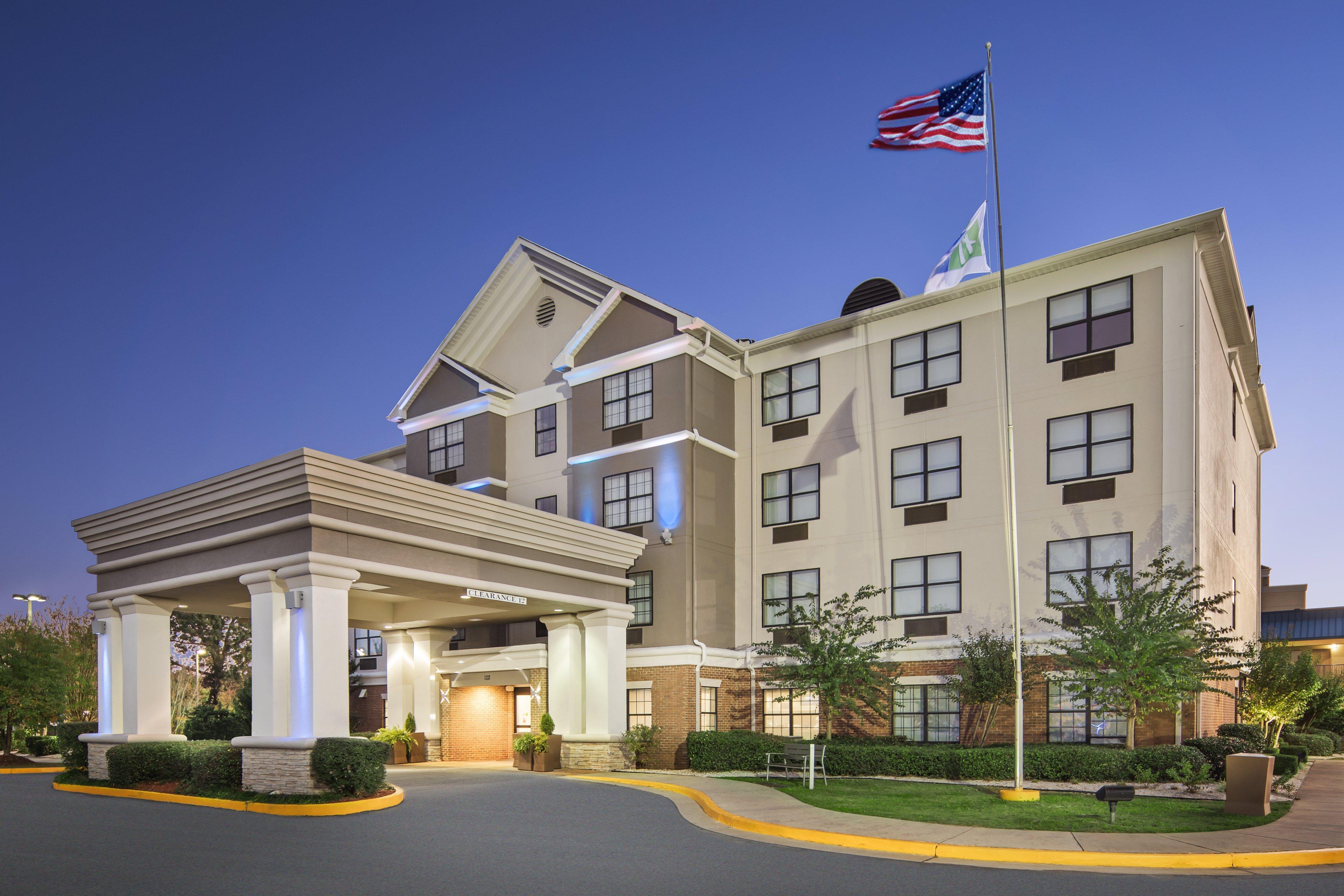 Holiday Inn Express Hotel & Suites Byron By Ihg Exterior photo