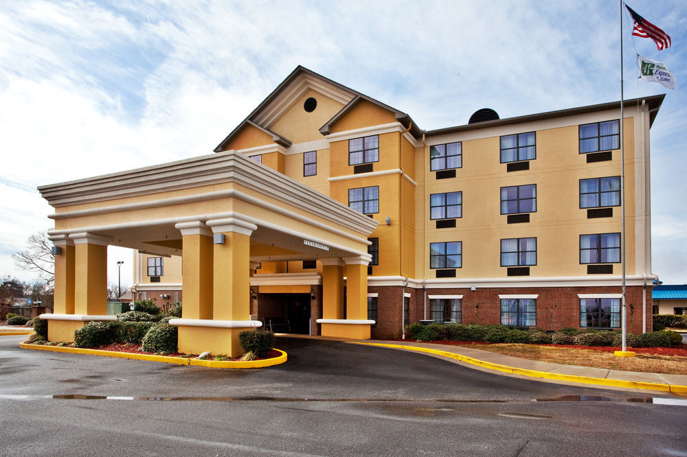 Holiday Inn Express Hotel & Suites Byron By Ihg Exterior photo