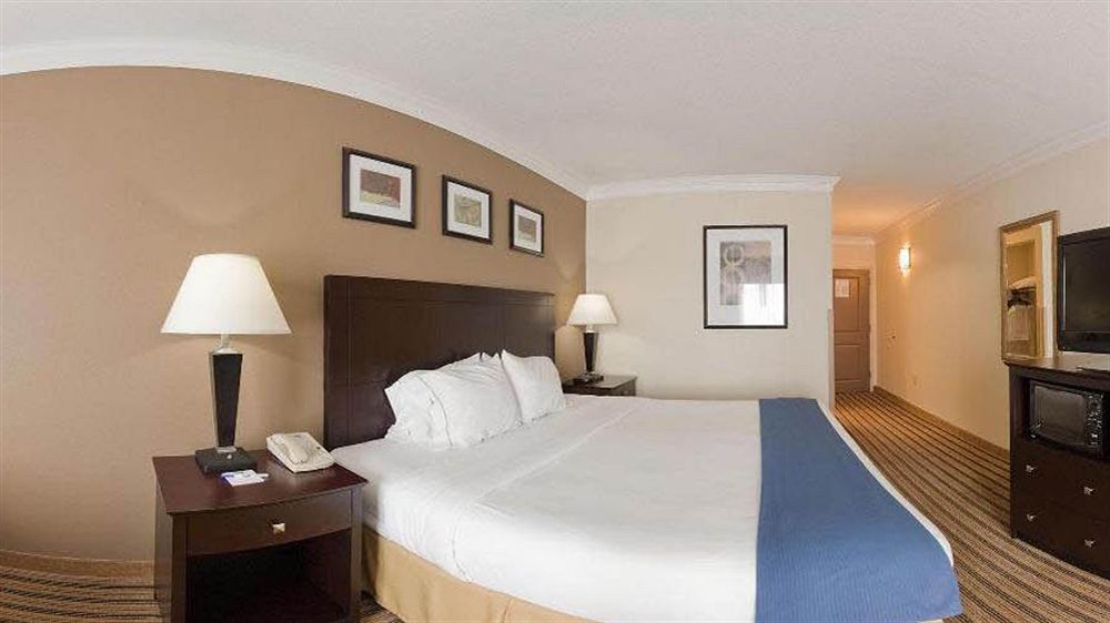 Holiday Inn Express Hotel & Suites Byron By Ihg Exterior photo